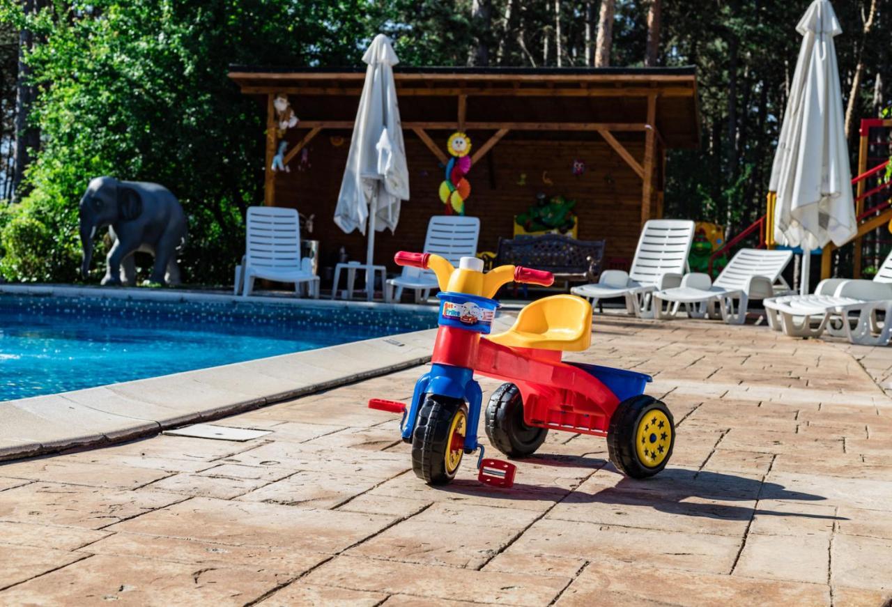 Spa Hotel Dvoretsa Velingrad Exterior foto A tricycle