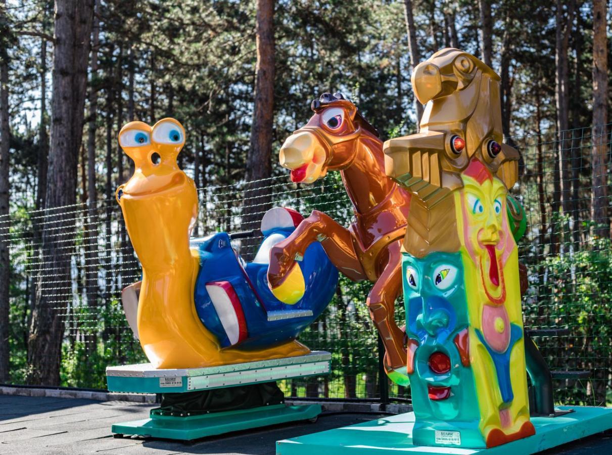 Spa Hotel Dvoretsa Velingrad Exterior foto The Snail and the Horse