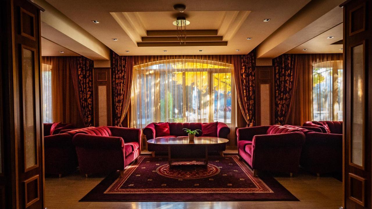 Spa Hotel Dvoretsa Velingrad Exterior foto Lobby
